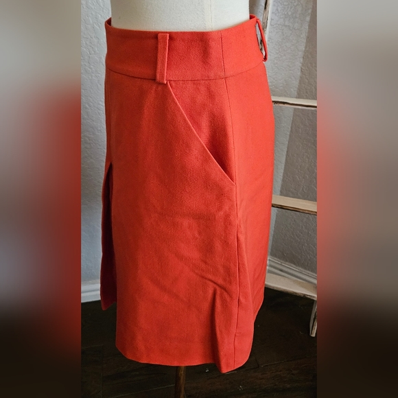 Kate Spade Dark Orange Knee Length Pleated Skirt Size 8 100% Wool - Picture 4 of 8